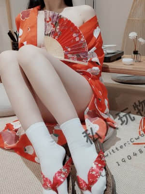 Búp bê riêng + V