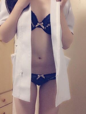 Yuna @ Tài khoản khiêu dâm (Yuuunanan) - Y tá khiêu dâm